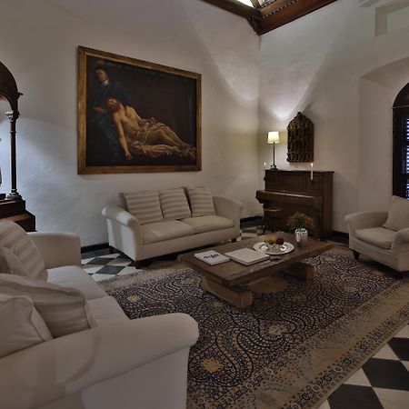 Hotel Boutique Casa Del Arzobispado Cartagena Екстер'єр фото